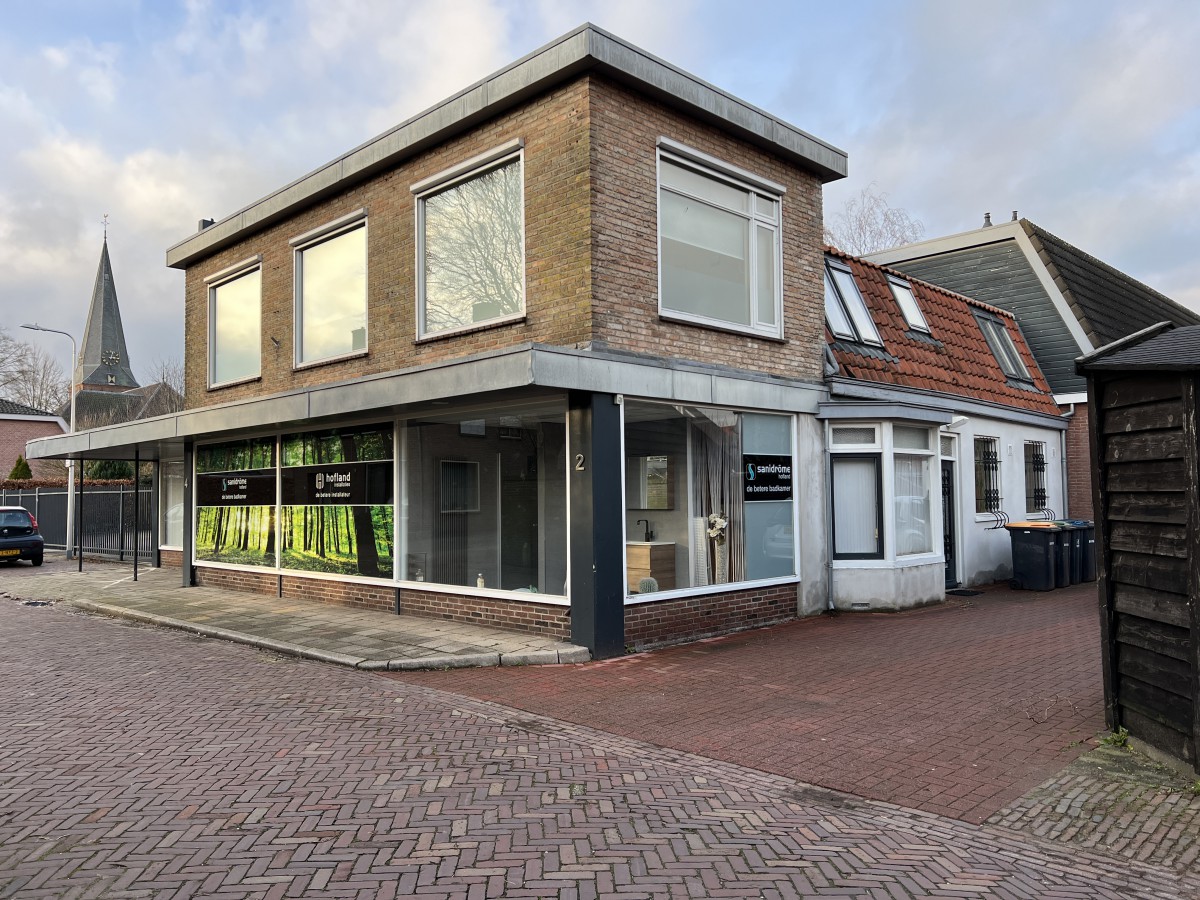 Bedrijfshal met kantoren te huren Woudenberg, Middenstraat